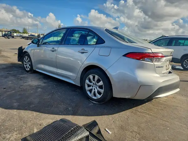 5YFEPMAE7MP259454 2021 TOYOTA COROLLA - Image 2