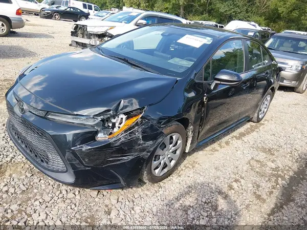 5YFEPMAE7MP263343 2021 TOYOTA COROLLA - Image 2