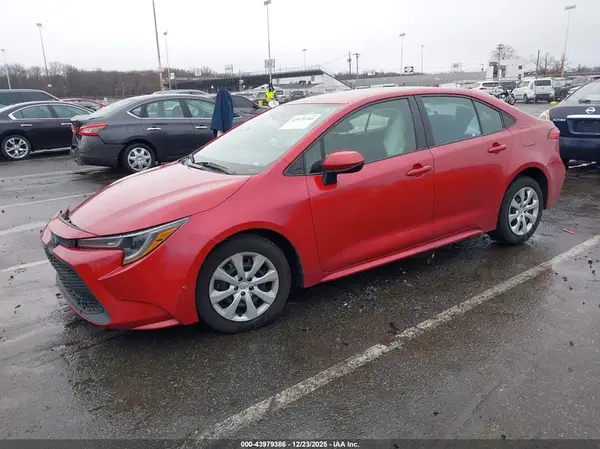 5YFEPMAE7MP265951 2021 TOYOTA COROLLA - Image 2