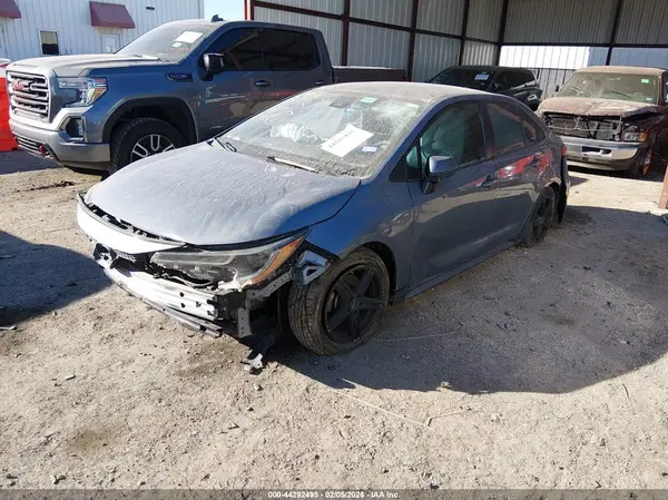 5YFEPMAE7MP267912 2021 TOYOTA COROLLA - Image 2