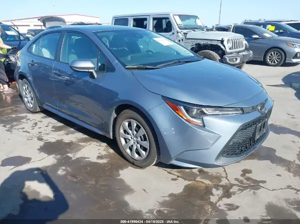 5YFEPMAE7MP268414 2021 TOYOTA COROLLA - Image 1