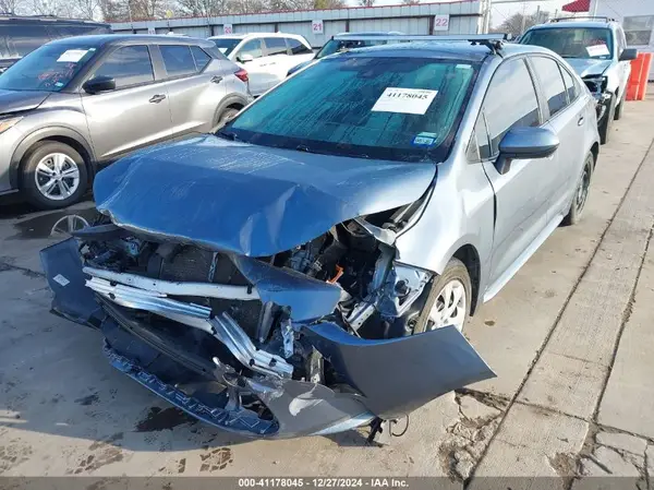 5YFEPMAE7NP275817 2022 TOYOTA COROLLA - Image 2
