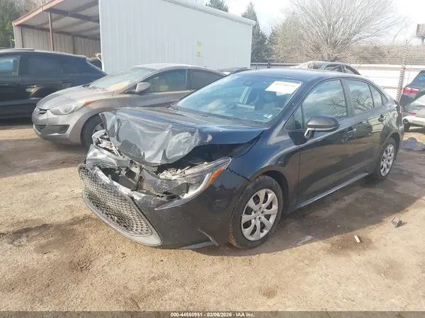 5YFEPMAE7NP276014 2022 TOYOTA COROLLA - Image 2