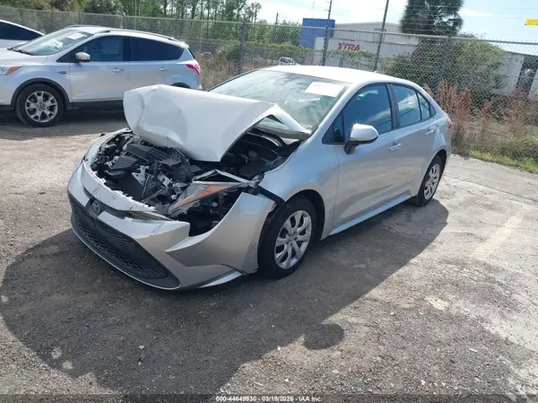 5YFEPMAE7NP278426 2022 TOYOTA COROLLA - Image 2