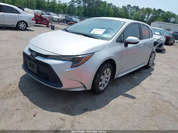 5YFEPMAE7NP279625 2022 TOYOTA COROLLA - Image 2