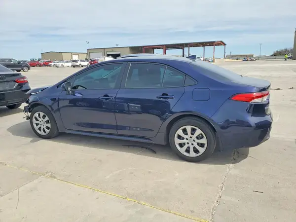 5YFEPMAE7NP281438 2022 TOYOTA COROLLA - Image 2