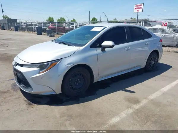 5YFEPMAE7NP284212 2022 TOYOTA COROLLA - Image 2