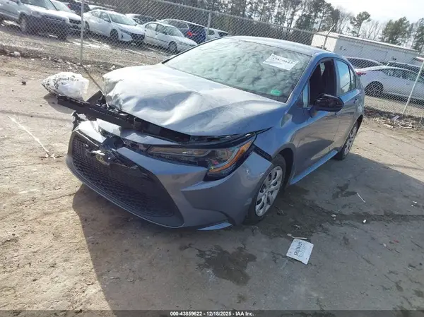5YFEPMAE7NP285330 2022 TOYOTA COROLLA - Image 2