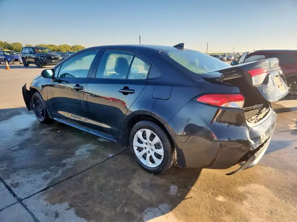 5YFEPMAE7NP288082 2022 TOYOTA COROLLA - Image 2