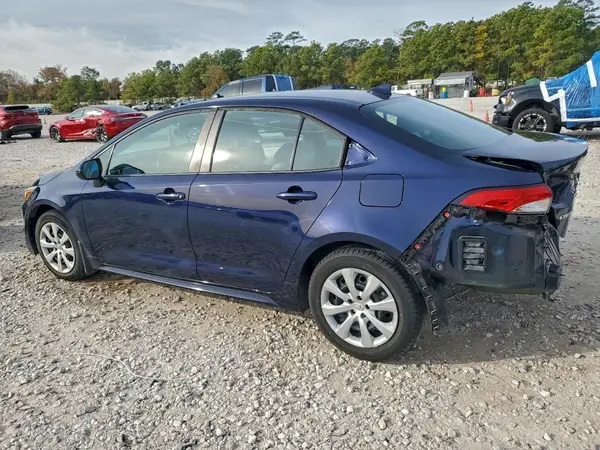 5YFEPMAE7NP293976 2022 TOYOTA COROLLA - Image 2