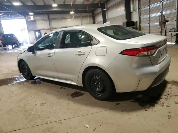 5YFEPMAE7NP296750 2022 TOYOTA COROLLA - Image 2