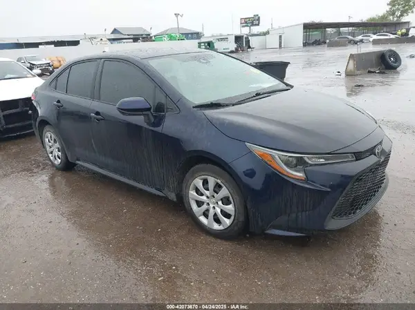 5YFEPMAE7NP305866 2022 TOYOTA COROLLA - Image 1