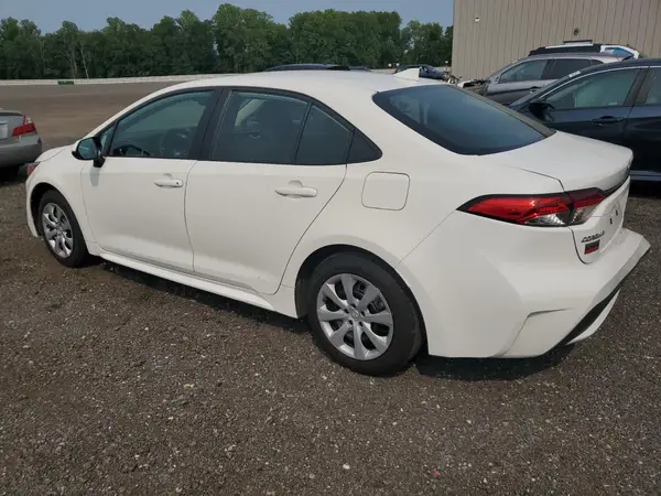 5YFEPMAE7NP306497 2022 TOYOTA COROLLA - Image 2