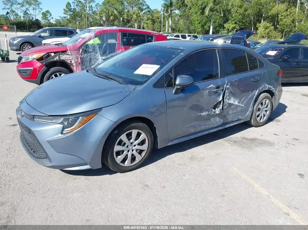 5YFEPMAE7NP308525 2022 TOYOTA COROLLA - Image 2