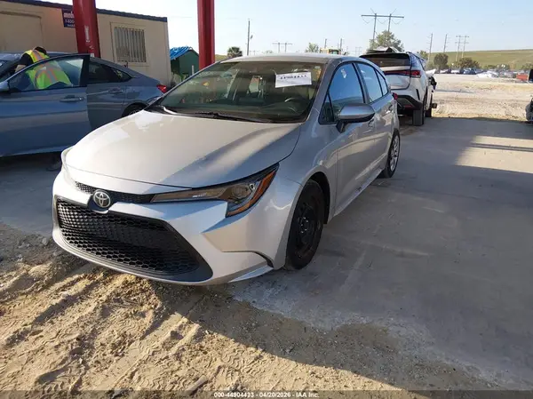 5YFEPMAE7NP311652 2022 TOYOTA COROLLA - Image 2