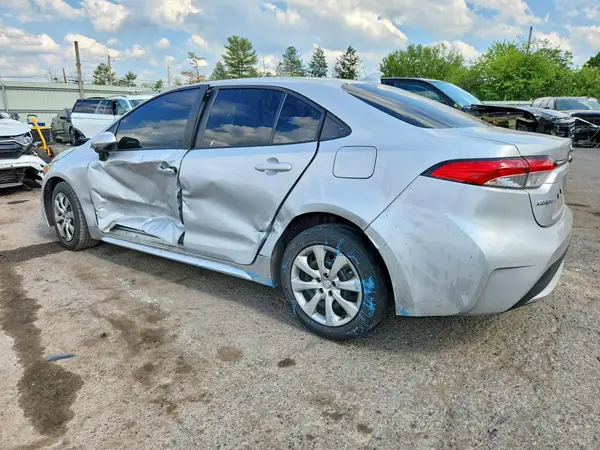 5YFEPMAE7NP311666 2022 TOYOTA COROLLA - Image 2