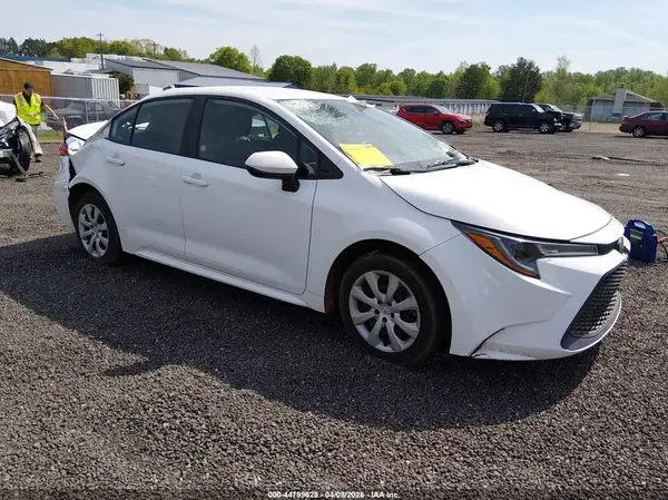 5YFEPMAE7NP315152 2022 TOYOTA COROLLA - Image 1