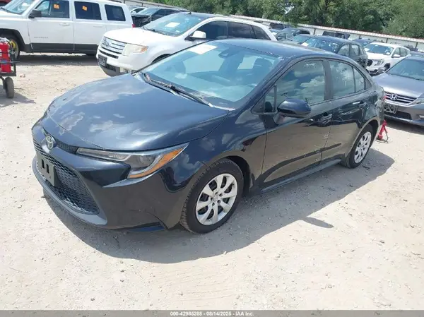 5YFEPMAE7NP315524 2022 TOYOTA COROLLA - Image 2