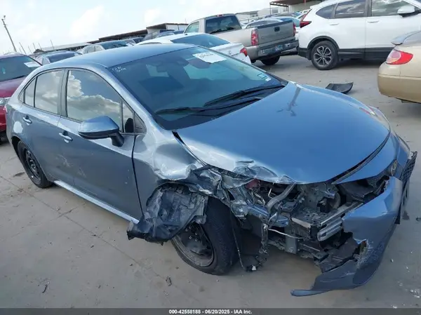 5YFEPMAE7NP320173 2022 TOYOTA COROLLA - Image 1