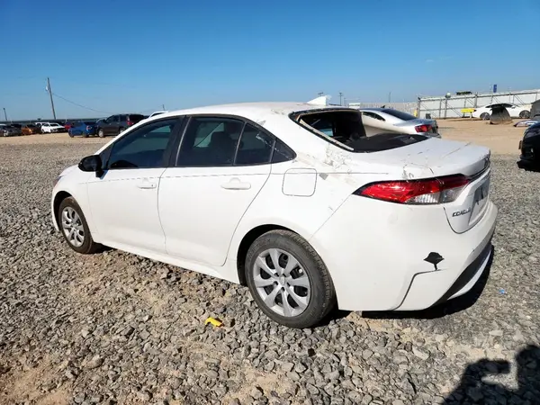 5YFEPMAE7NP327253 2022 TOYOTA COROLLA - Image 2