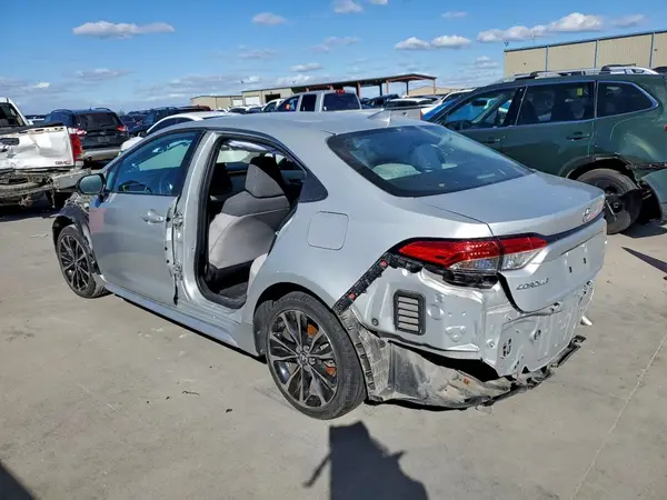 5YFEPMAE7NP329262 2022 TOYOTA COROLLA - Image 2