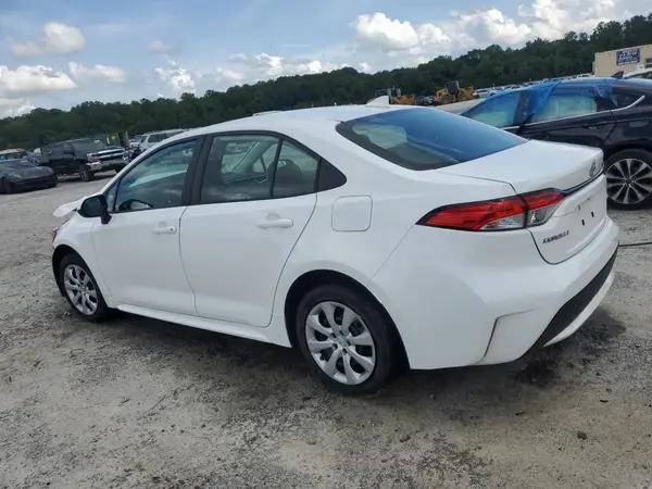 5YFEPMAE7NP333067 2022 TOYOTA COROLLA - Image 2