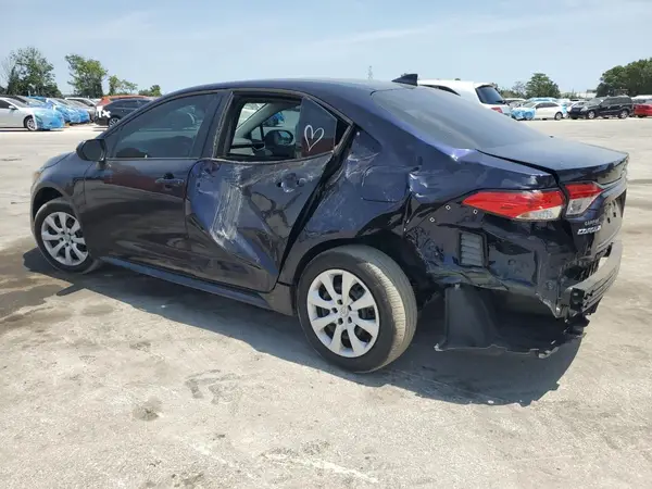 5YFEPMAE7NP355778 2022 TOYOTA COROLLA - Image 2