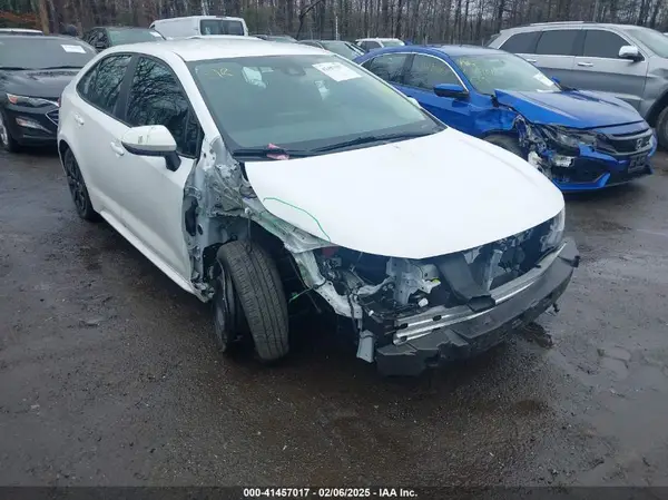 5YFEPMAE7NP362035 2022 TOYOTA COROLLA - Image 1