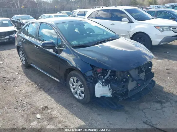 5YFEPMAE7NP362892 2022 TOYOTA COROLLA - Image 1