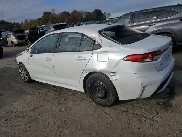 5YFEPMAE7NP366098 2022 TOYOTA COROLLA - Image 2