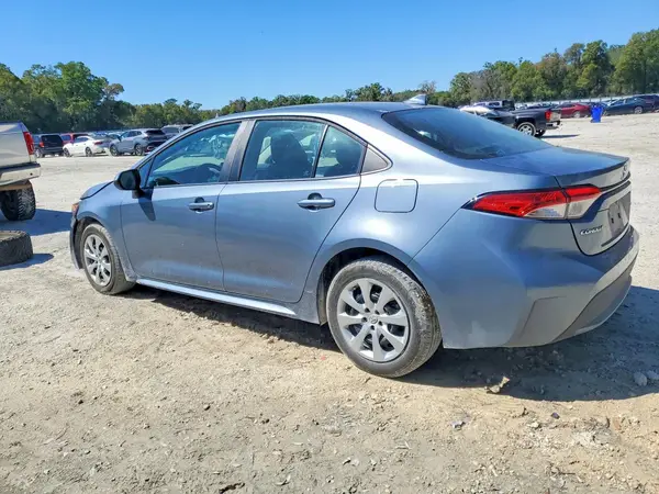 5YFEPMAE7NP367560 2022 TOYOTA COROLLA - Image 2