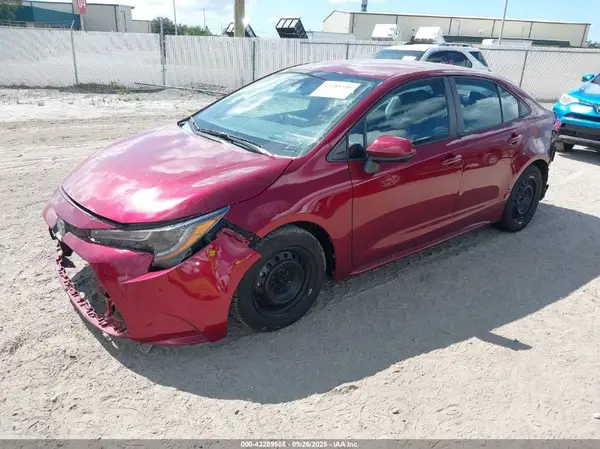 5YFEPMAE7NP368000 2022 TOYOTA COROLLA - Image 2