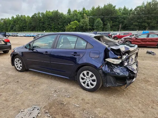 5YFEPMAE7NP371446 2022 TOYOTA COROLLA - Image 2