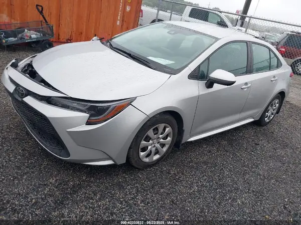 5YFEPMAE7NP373259 2022 TOYOTA COROLLA - Image 2