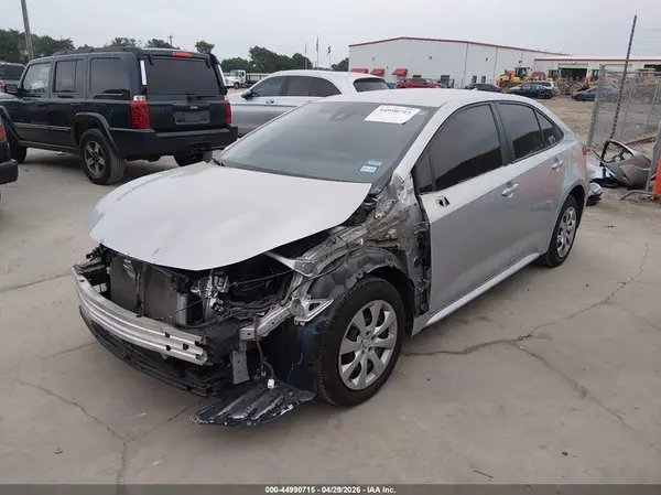 5YFEPMAE7NP374752 2022 TOYOTA COROLLA - Image 2