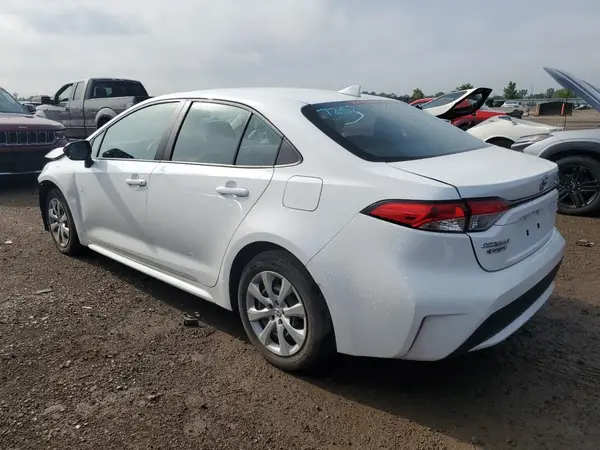 5YFEPMAE7NP375187 2022 TOYOTA COROLLA - Image 2