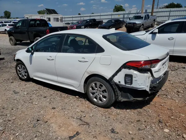 5YFEPMAE7NP377330 2022 TOYOTA COROLLA - Image 2