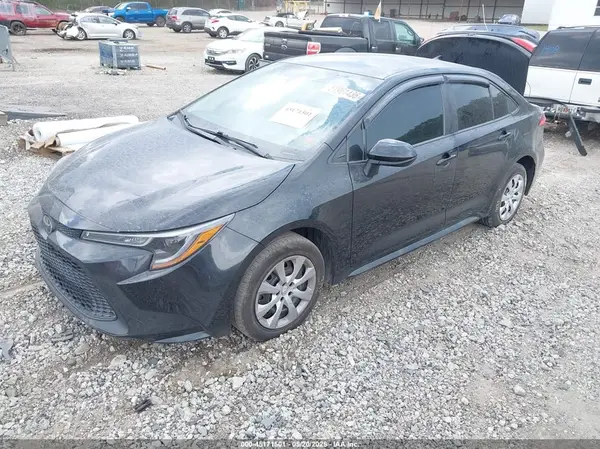 5YFEPMAE7NP382172 2022 TOYOTA COROLLA - Image 2