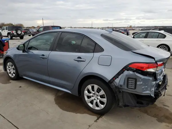 5YFEPMAE7NP384780 2022 TOYOTA COROLLA - Image 2