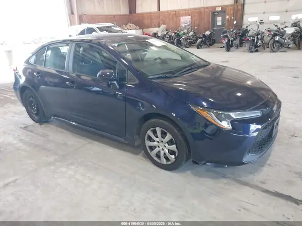 5YFEPMAE7NP390174 2022 TOYOTA COROLLA - Image 1