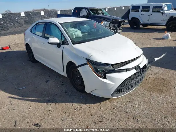 5YFEPMAE7NP390269 2022 TOYOTA COROLLA - Image 1