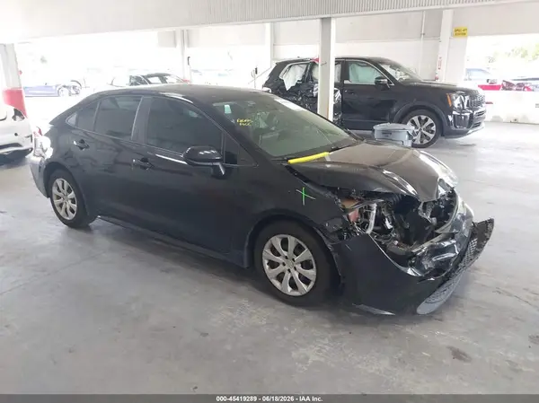 5YFEPMAE8MP157385 2021 TOYOTA COROLLA - Image 1