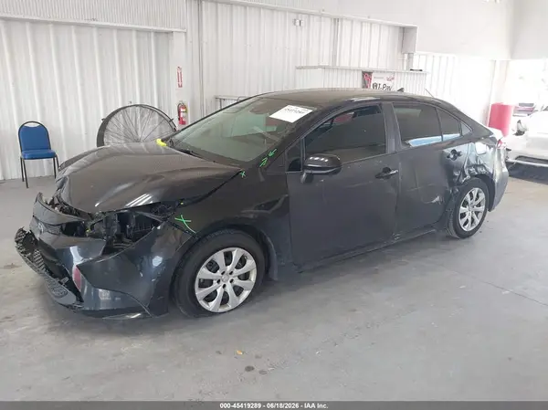 5YFEPMAE8MP157385 2021 TOYOTA COROLLA - Image 2