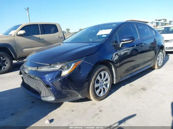 5YFEPMAE8MP164496 2021 TOYOTA COROLLA - Image 2