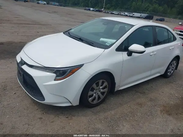 5YFEPMAE8MP168323 2021 TOYOTA COROLLA - Image 2
