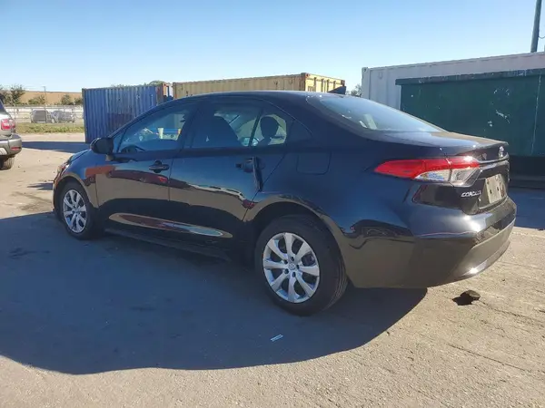 5YFEPMAE8MP169424 2021 TOYOTA COROLLA - Image 2