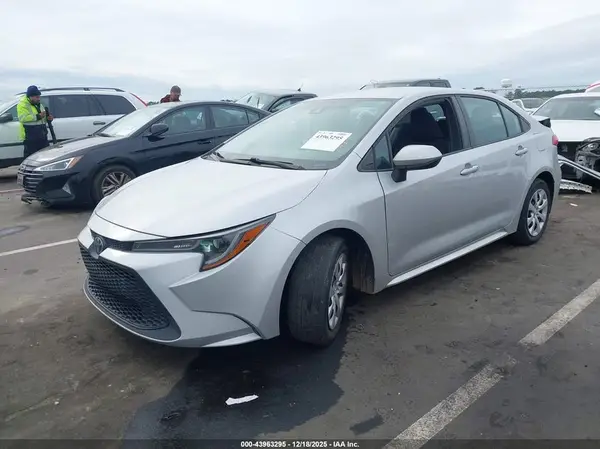 5YFEPMAE8MP170346 2021 TOYOTA COROLLA - Image 2