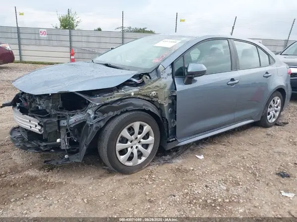 5YFEPMAE8MP174218 2021 TOYOTA COROLLA - Image 2