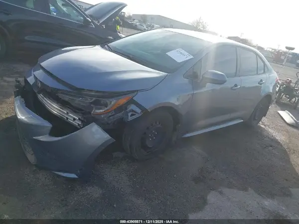 5YFEPMAE8MP177586 2021 TOYOTA COROLLA - Image 2