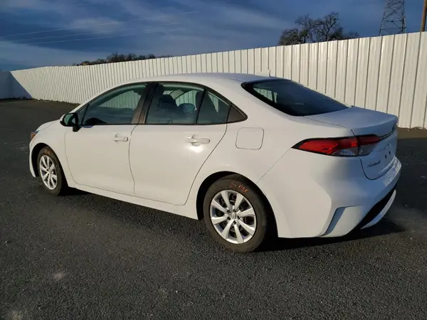 5YFEPMAE8MP203846 2021 TOYOTA COROLLA - Image 2